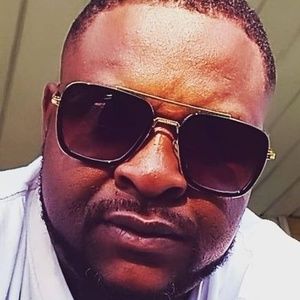 Meet your Posher, Corey